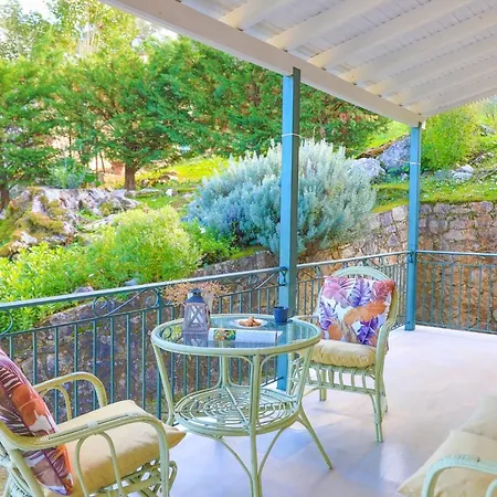 Valentina * Peritheia